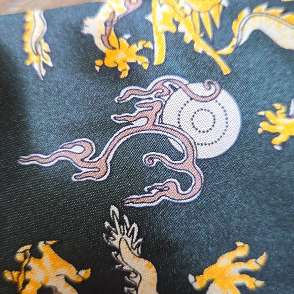 Chinese Dragon necktie - Picture 6 of 10